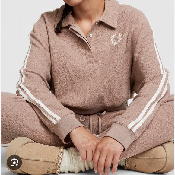 PINK Reverse Fleece Cropped Polo Sweatshirt NWT - Picture 2 of 5